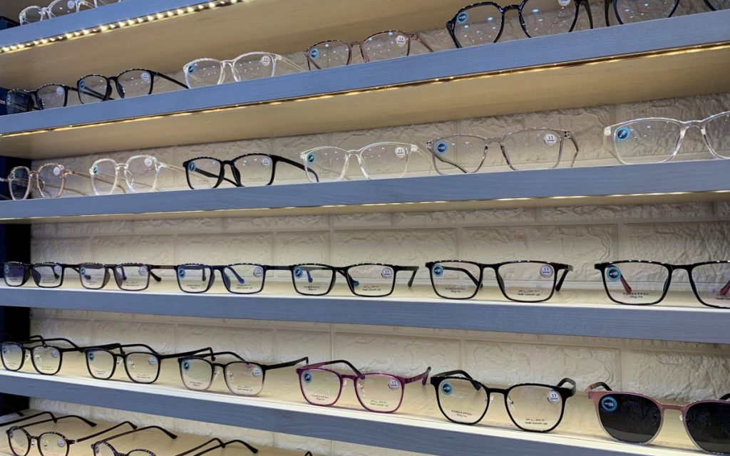 Dr. Specs